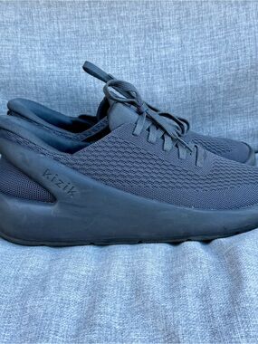 Kizik Athens Hands Free Slip On Sneakers Charcoal Grey Mens 11.5 / Womens 13